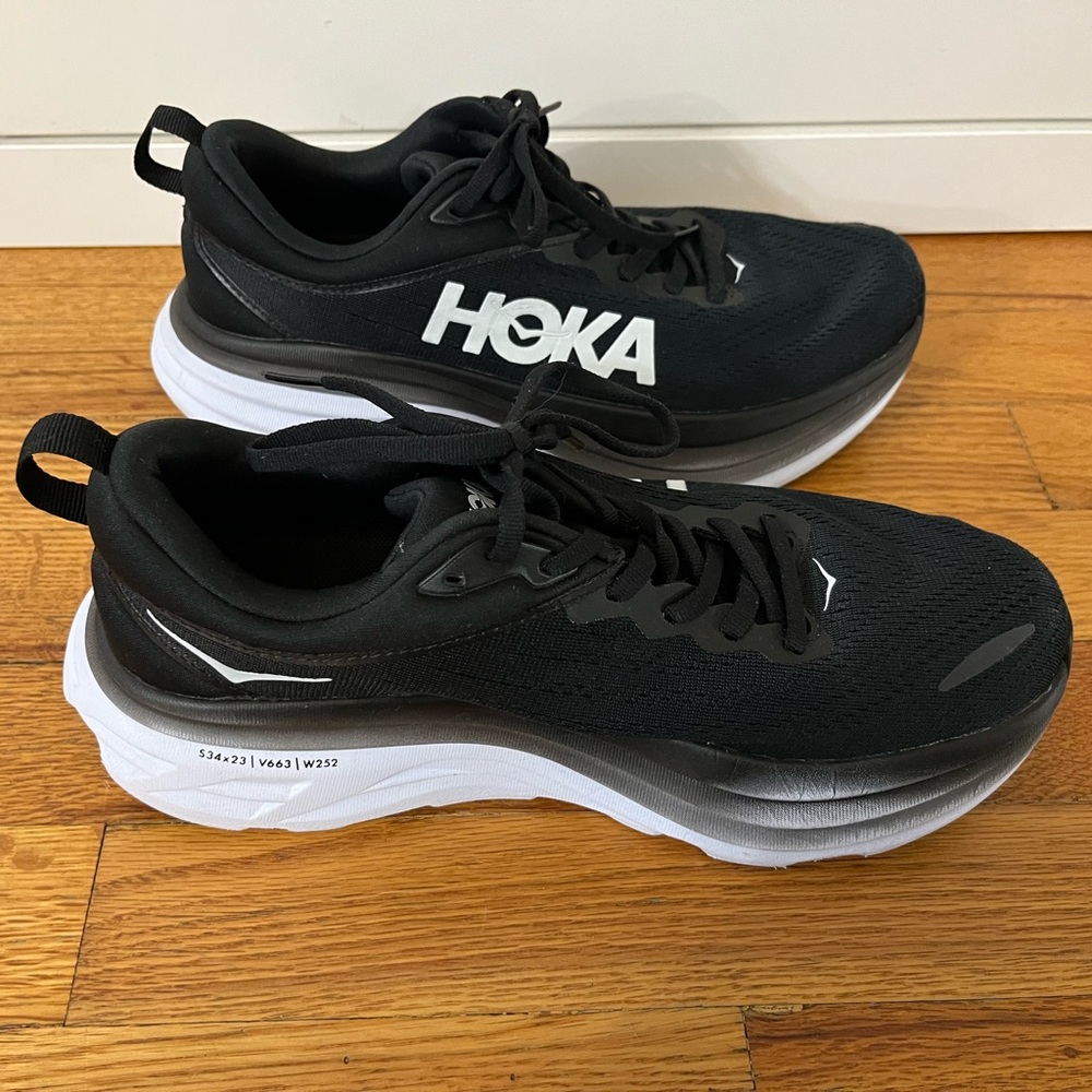 Hoka one one Women’s Bondi 8 running shoe- Black and white.